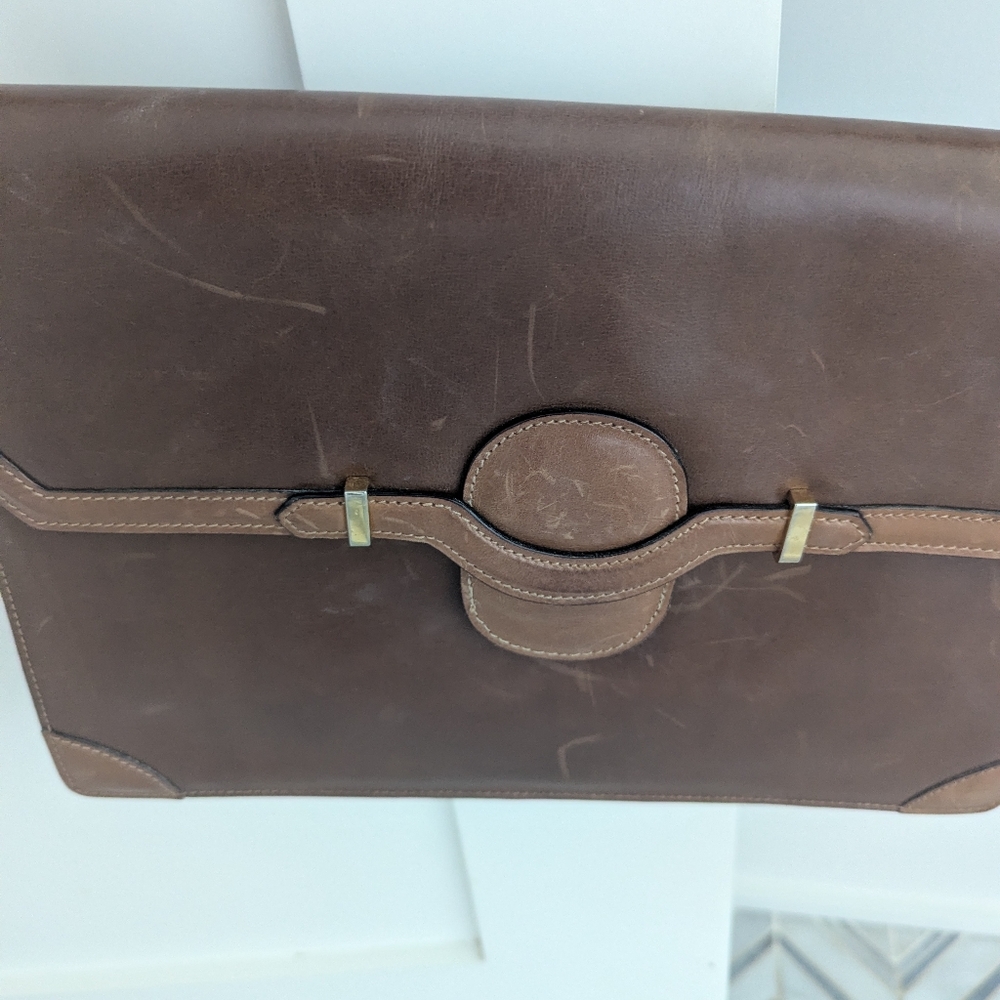 Vintage Brown Leather Envelope Purse. - Picture 2 of 9